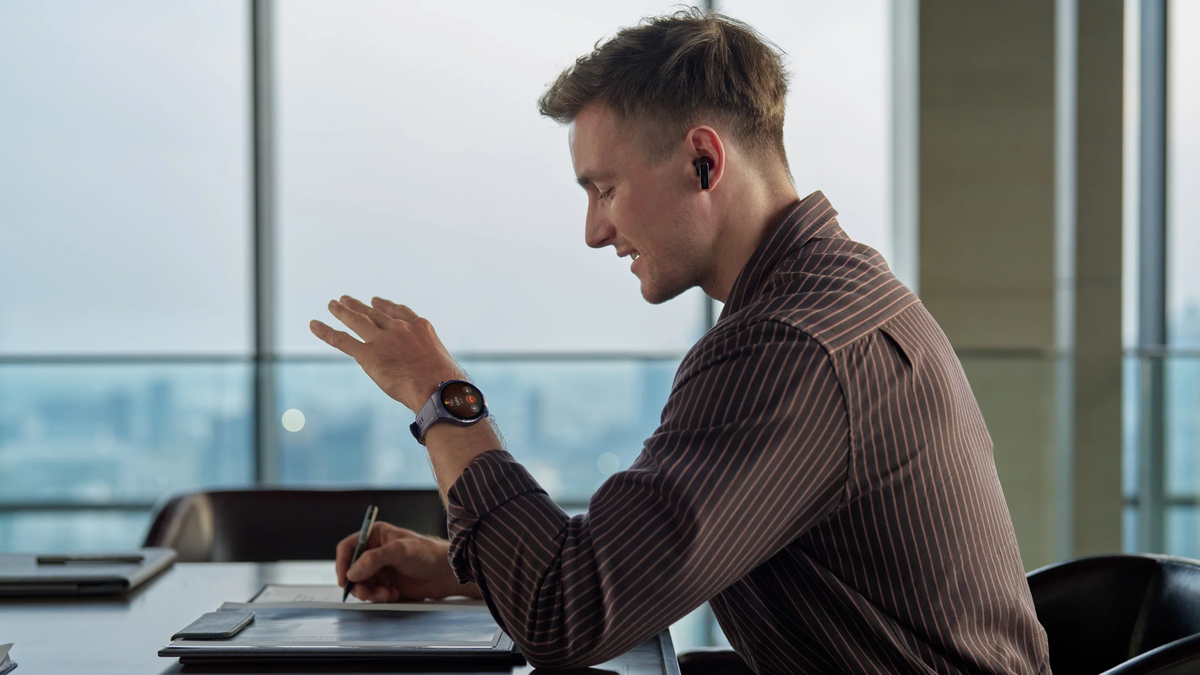 Huawei Watch 5 chega ao Brasil com recursos avançados, mas o preço assusta